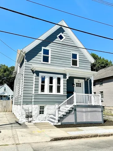$2,200 | 299 Cedar Street, Unit 1, New Bedford, MA 02740
