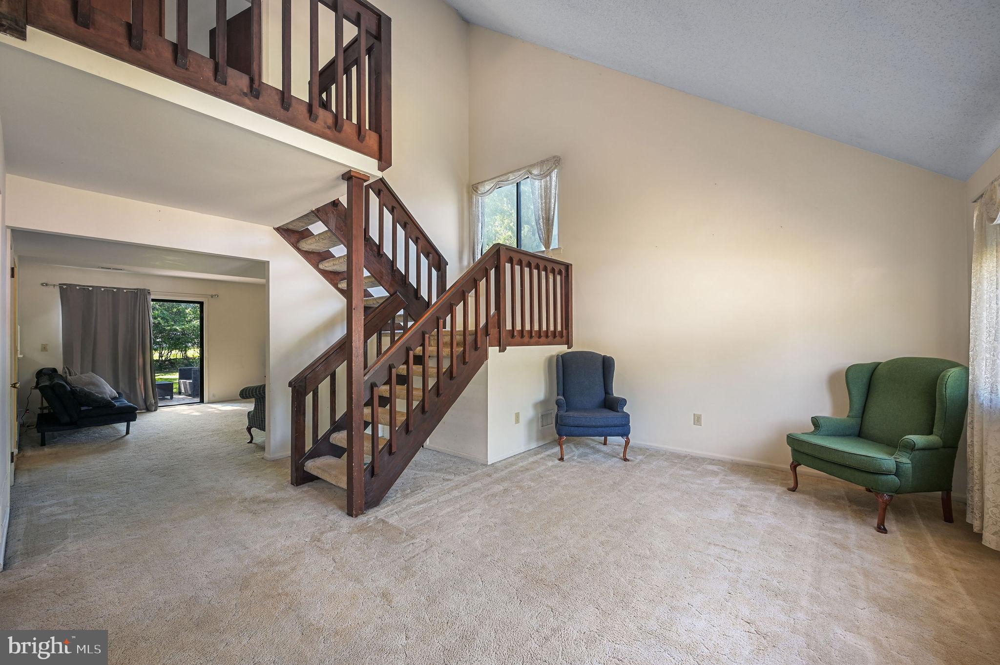 447 Alder Road Dover, DE 19904 - Photo 11 of 27 Open staircase