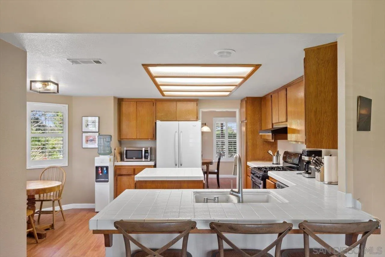 1526 Del Mar Road Oceanside, CA 92057 - Photo 9 of 28 Gallery Image 9