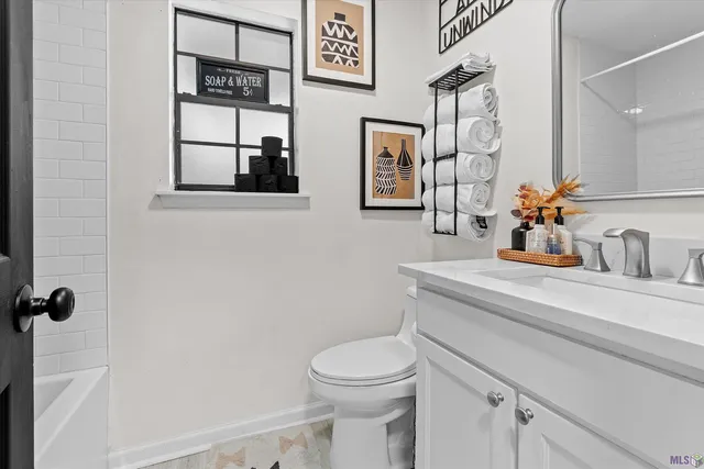 $370,000 | 7127 Burtcliff Drive, Baton Rouge, LA 70818