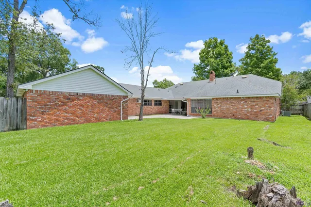 $370,000 | 7127 Burtcliff Drive, Baton Rouge, LA 70818