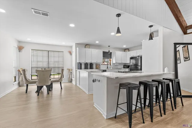 $370,000 | 7127 Burtcliff Drive, Baton Rouge, LA 70818