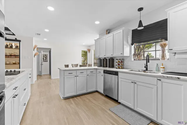 $370,000 | 7127 Burtcliff Drive, Baton Rouge, LA 70818