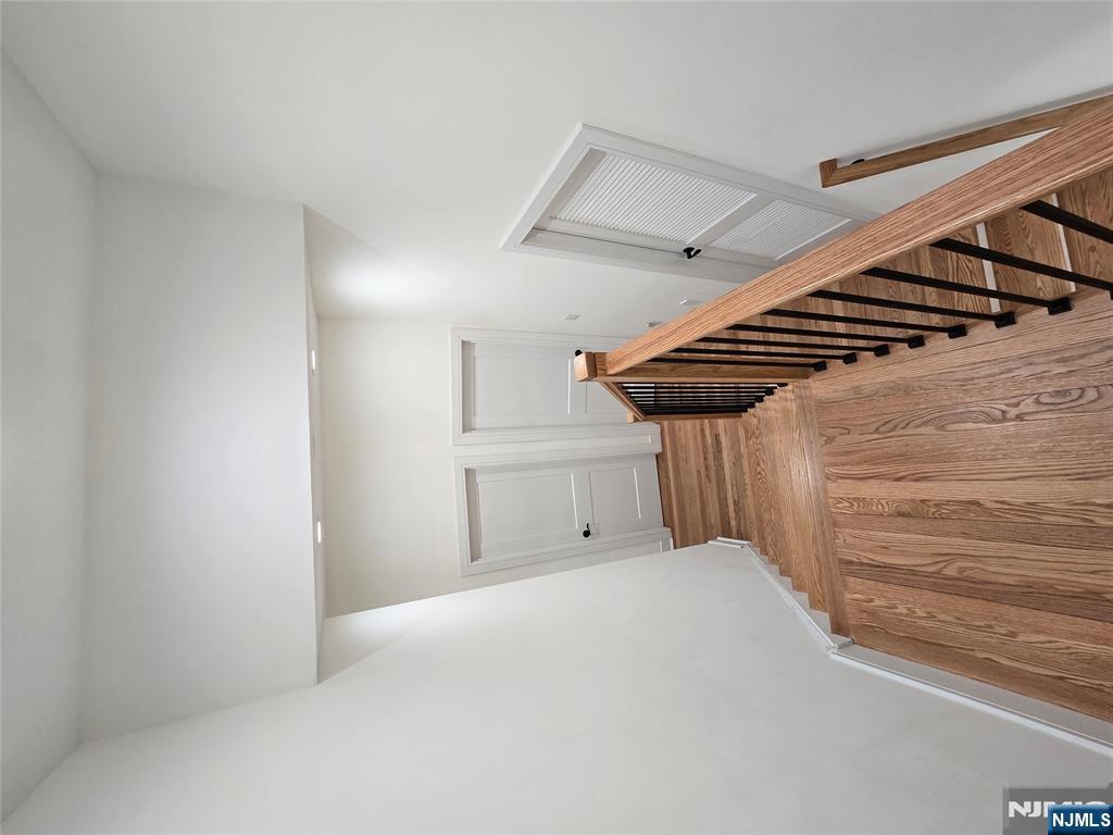 38 Bobbink Terrace East Rutherford, NJ 07073 - Photo 15 of 22