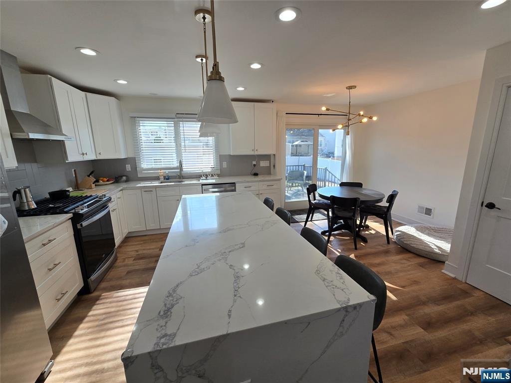 38 Bobbink Terrace East Rutherford, NJ 07073 - Photo 2 of 22