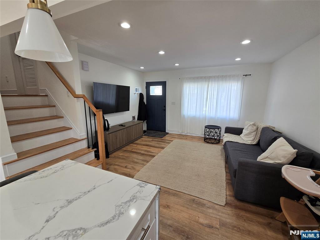 38 Bobbink Terrace East Rutherford, NJ 07073 - Photo 4 of 22