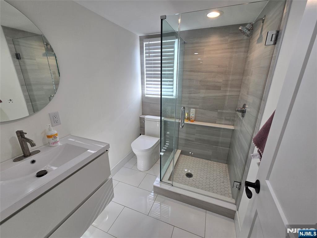 38 Bobbink Terrace East Rutherford, NJ 07073 - Photo 6 of 22