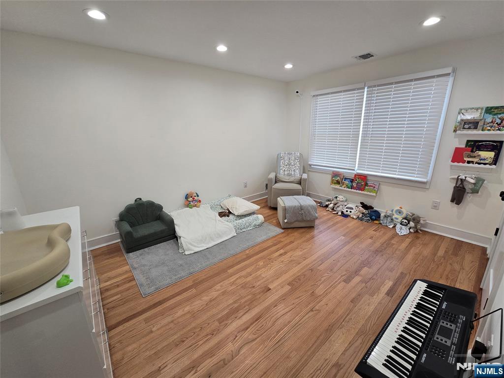 38 Bobbink Terrace East Rutherford, NJ 07073 - Photo 10 of 22