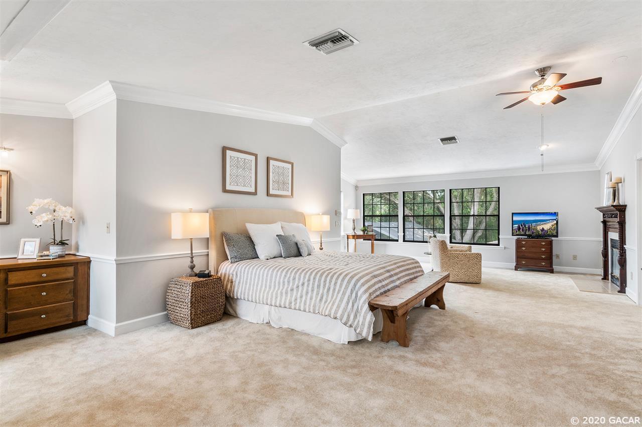 6726 Southwest 35th Way Gainesville, FL 32608 - Photo 16 of 27