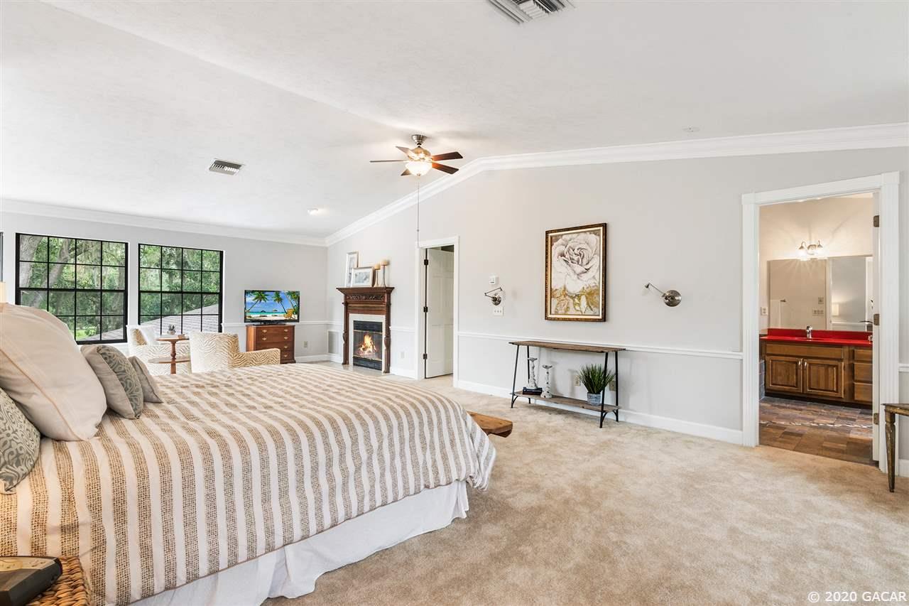 6726 Southwest 35th Way Gainesville, FL 32608 - Photo 17 of 27