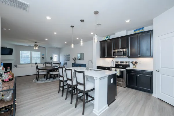 $275,000 | 10 Leander Drive, Greer, SC 29651