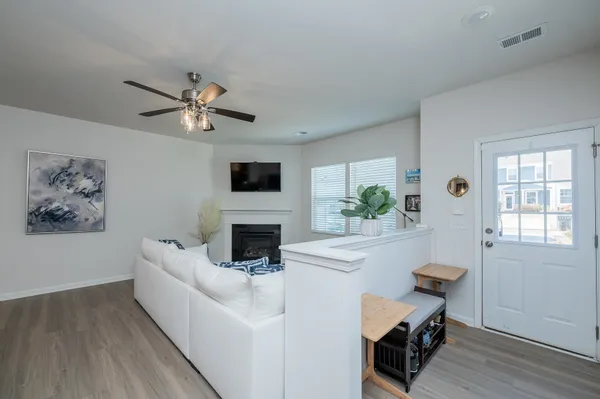 $275,000 | 10 Leander Drive, Greer, SC 29651