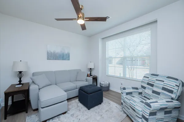 $275,000 | 10 Leander Drive, Greer, SC 29651