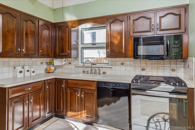 $895,000 | 96 Anderson Avenue, Scarsdale, NY 10583