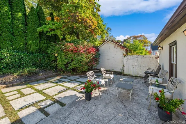 $895,000 | 96 Anderson Avenue, Scarsdale, NY 10583