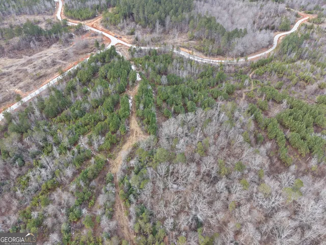 a view of a dry field