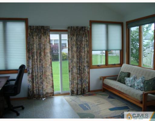 53 Rainford Road Edison, NJ 08820 - Photo 9 of 10