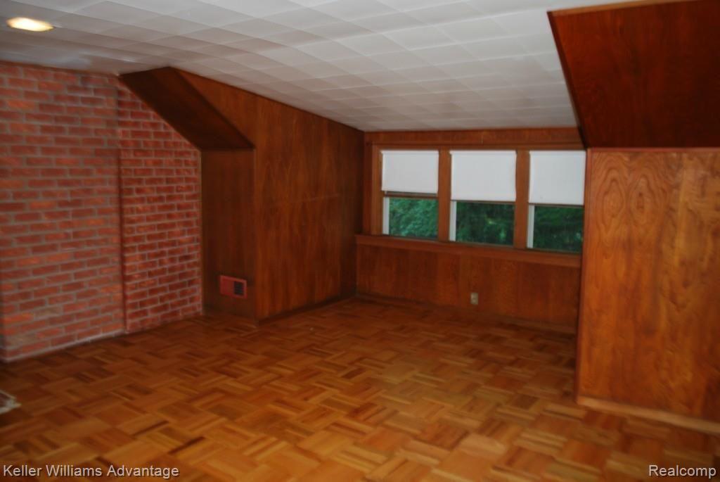 30941 Pear Ridge Farmington Hills, MI 48334 - Photo 17 of 62