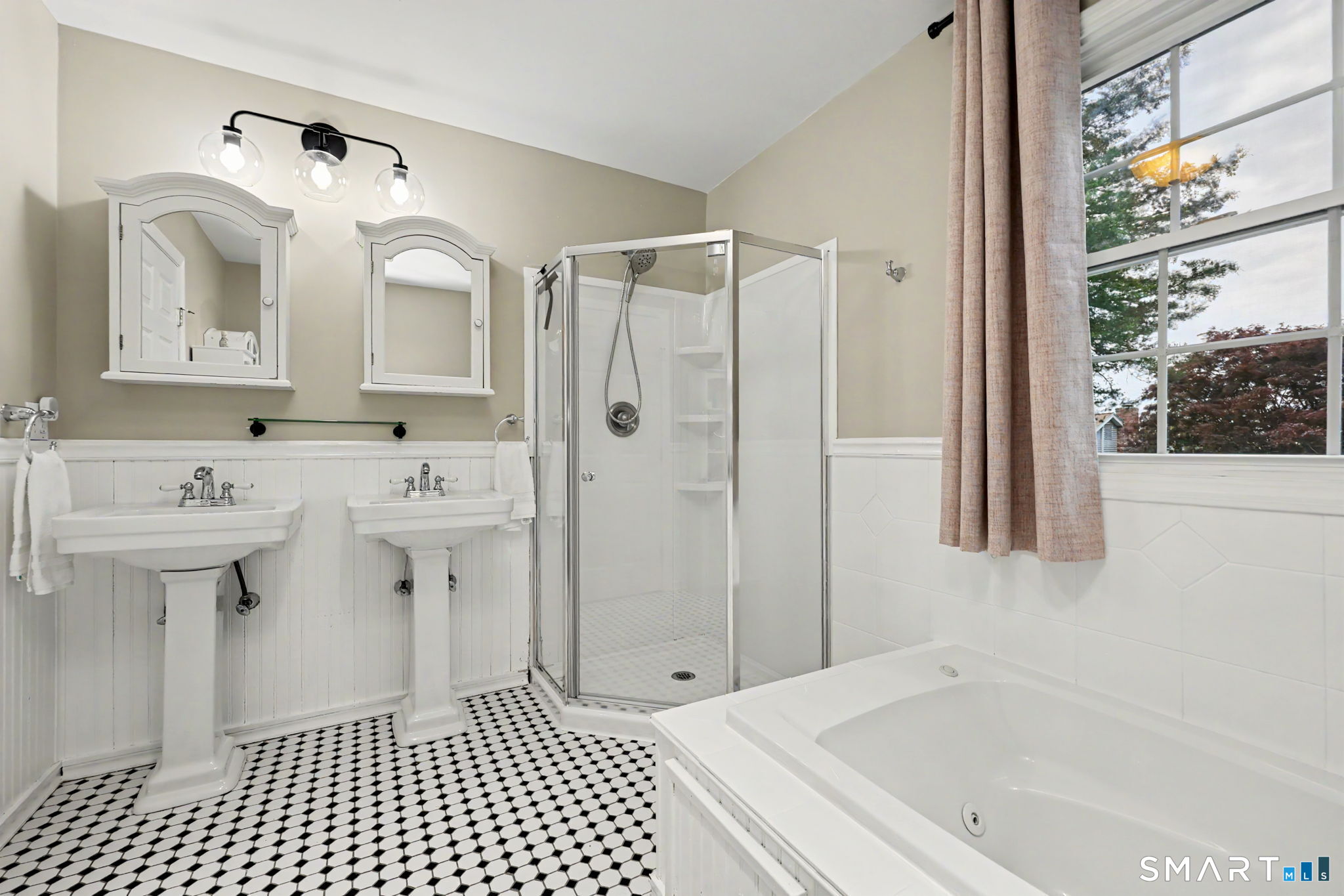 50 Crown Street Trumbull, CT 06611 - Photo 23 of 29