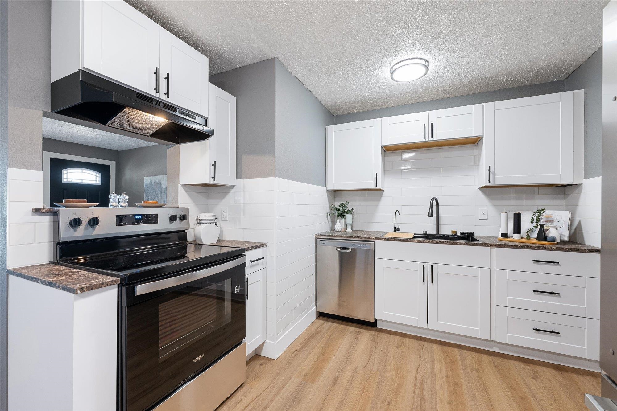 6212 North Assembly Street Spokane, WA 99205 - Photo 6 of 28