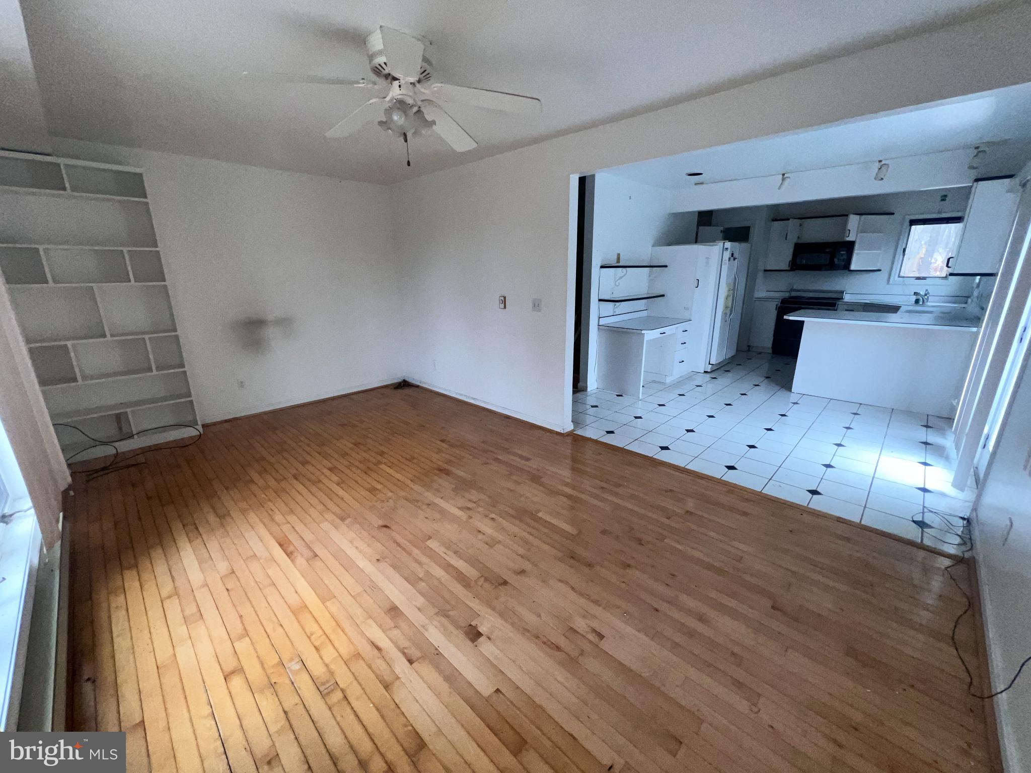 198 Pysell Road McHenry, MD 21541 - Photo 21 of 52 Spacious open layout with natural light.