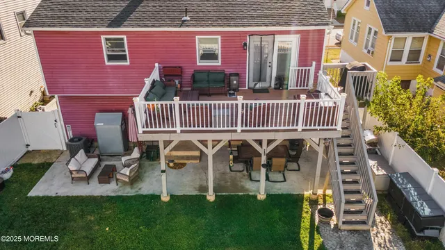 $575,000 | 31 Monmouth Avenue, North Middletown, NJ 07748