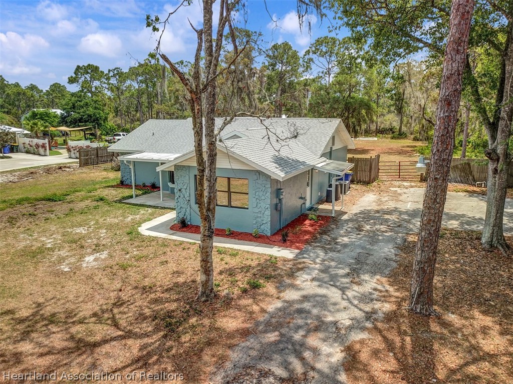 1825 Gardenia Road Sebring, FL 33875 - Photo 3 of 36 Gallery Image 3