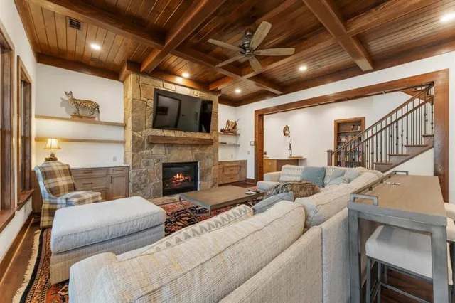 $1,899,000 | 975 Blalock Lakes Drive, Newnan, GA 30263