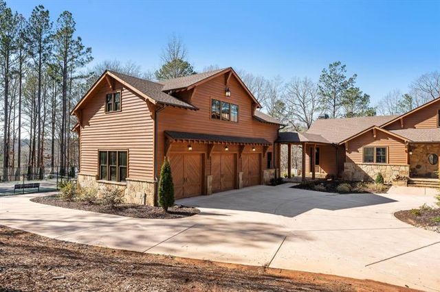 $1,899,000 | 975 Blalock Lakes Drive, Newnan, GA 30263