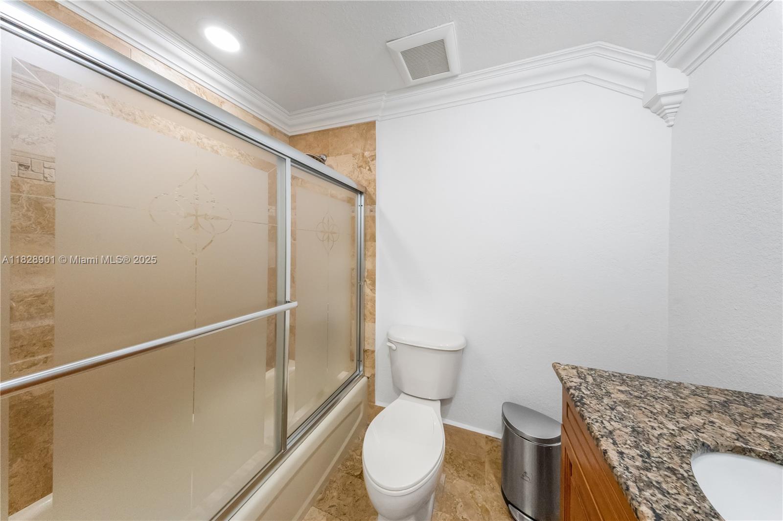 6102 Southwest 159th Court Miami, FL 33193 - Photo 14 of 44