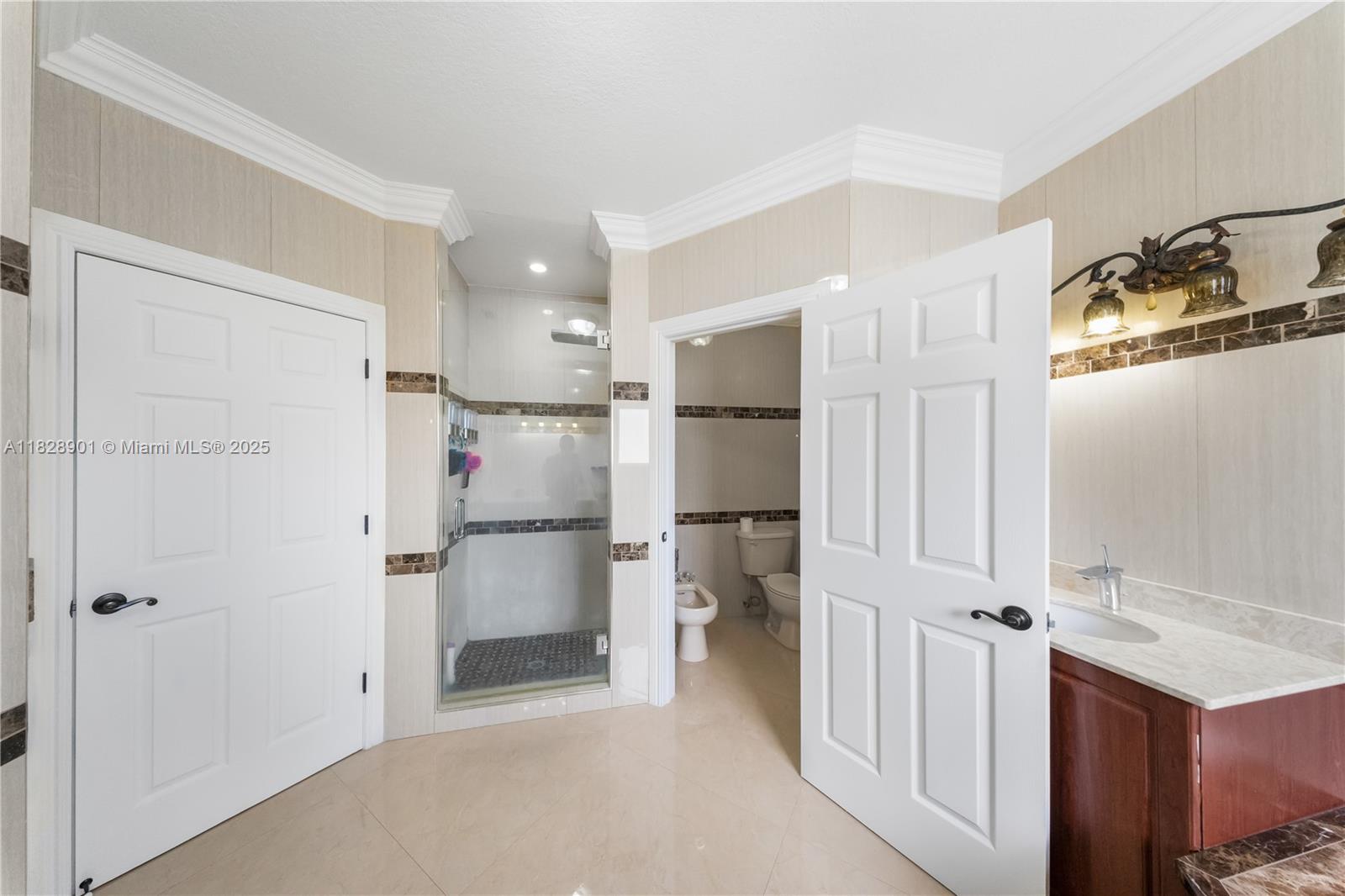 6102 Southwest 159th Court Miami, FL 33193 - Photo 21 of 44