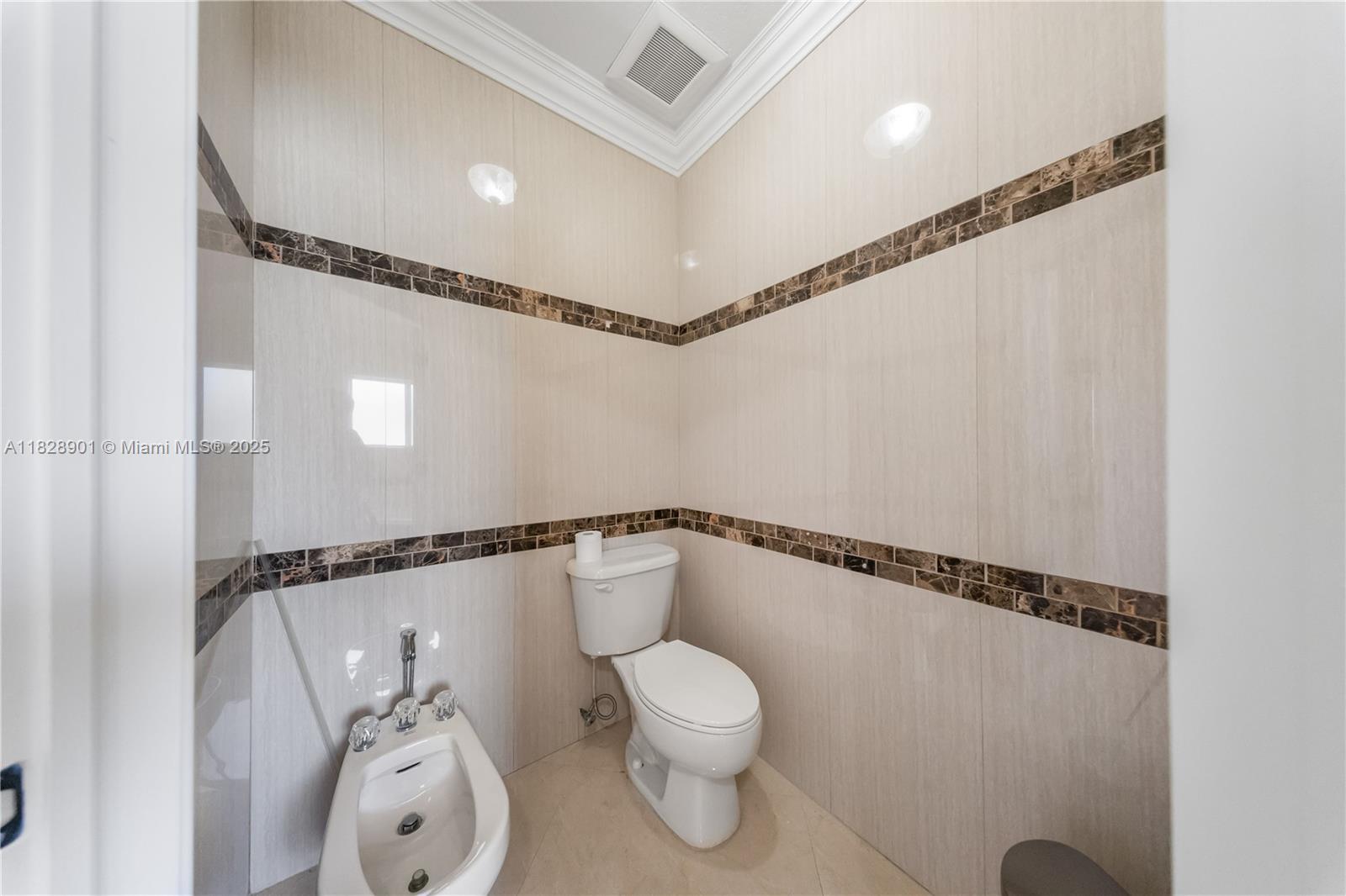 6102 Southwest 159th Court Miami, FL 33193 - Photo 22 of 44