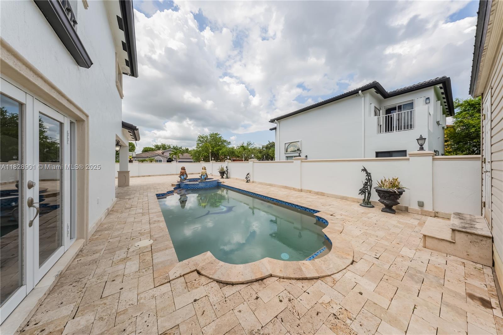 6102 Southwest 159th Court Miami, FL 33193 - Photo 37 of 44