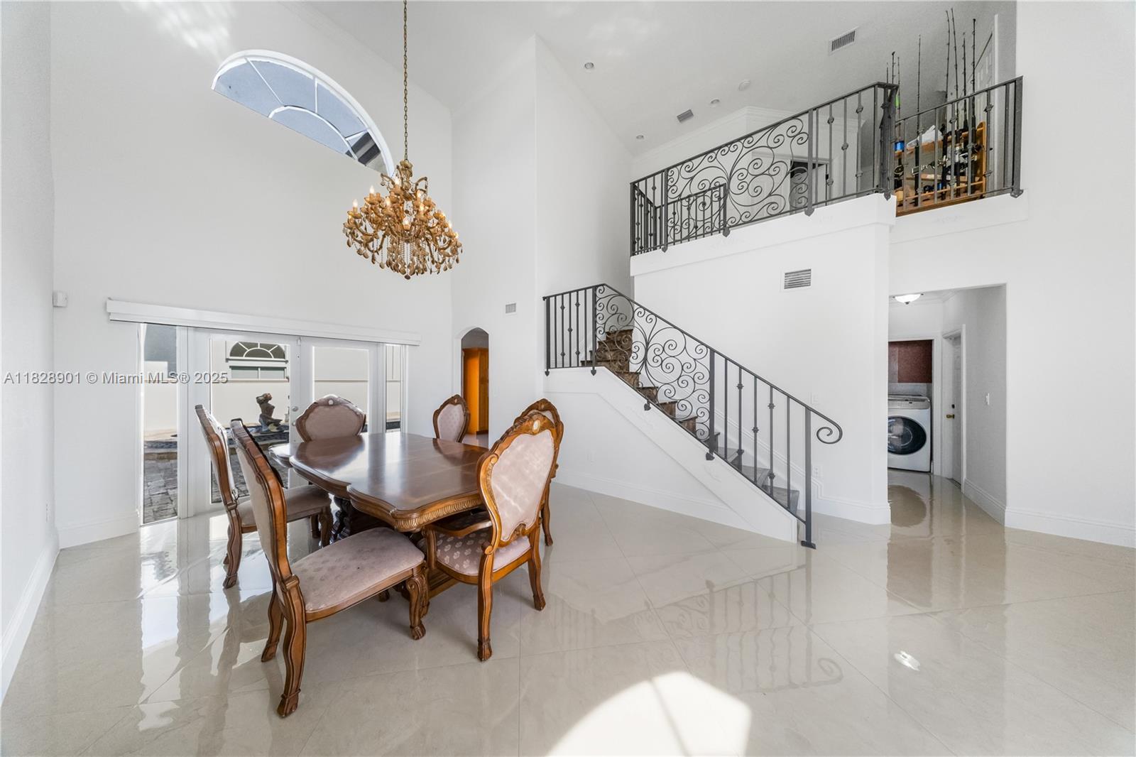 6102 Southwest 159th Court Miami, FL 33193 - Photo 4 of 44