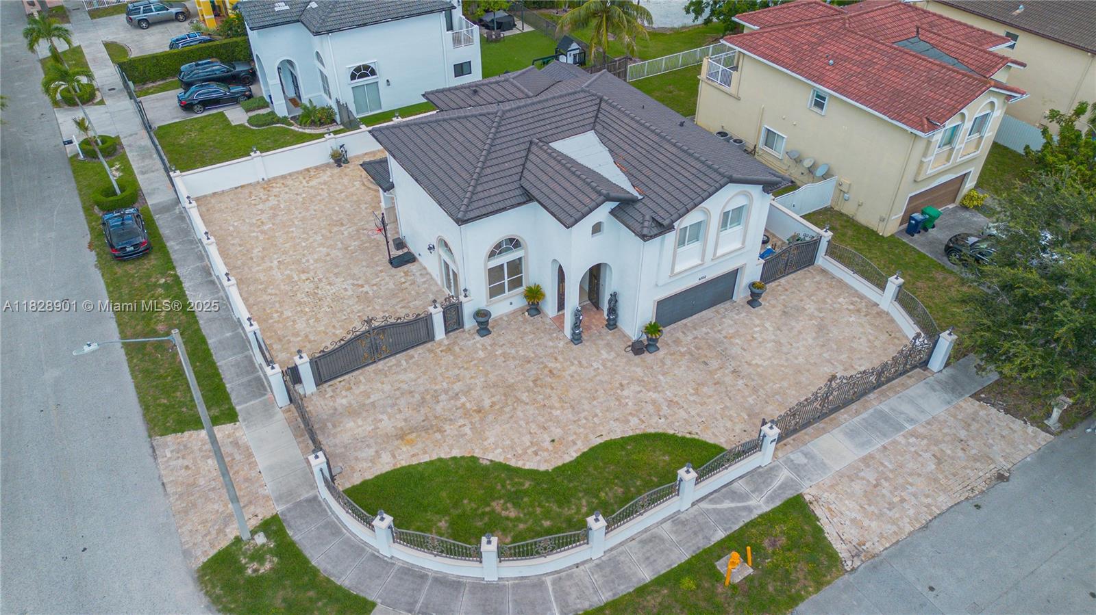 6102 Southwest 159th Court Miami, FL 33193 - Photo 41 of 44