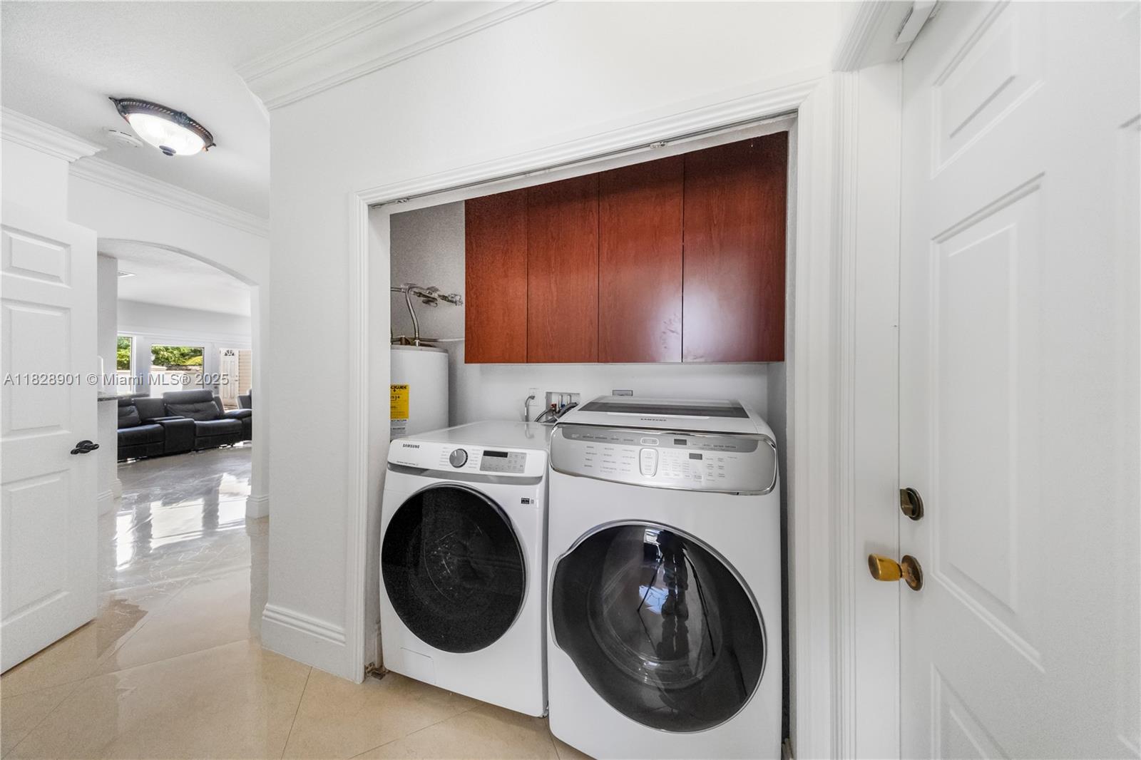 6102 Southwest 159th Court Miami, FL 33193 - Photo 6 of 44