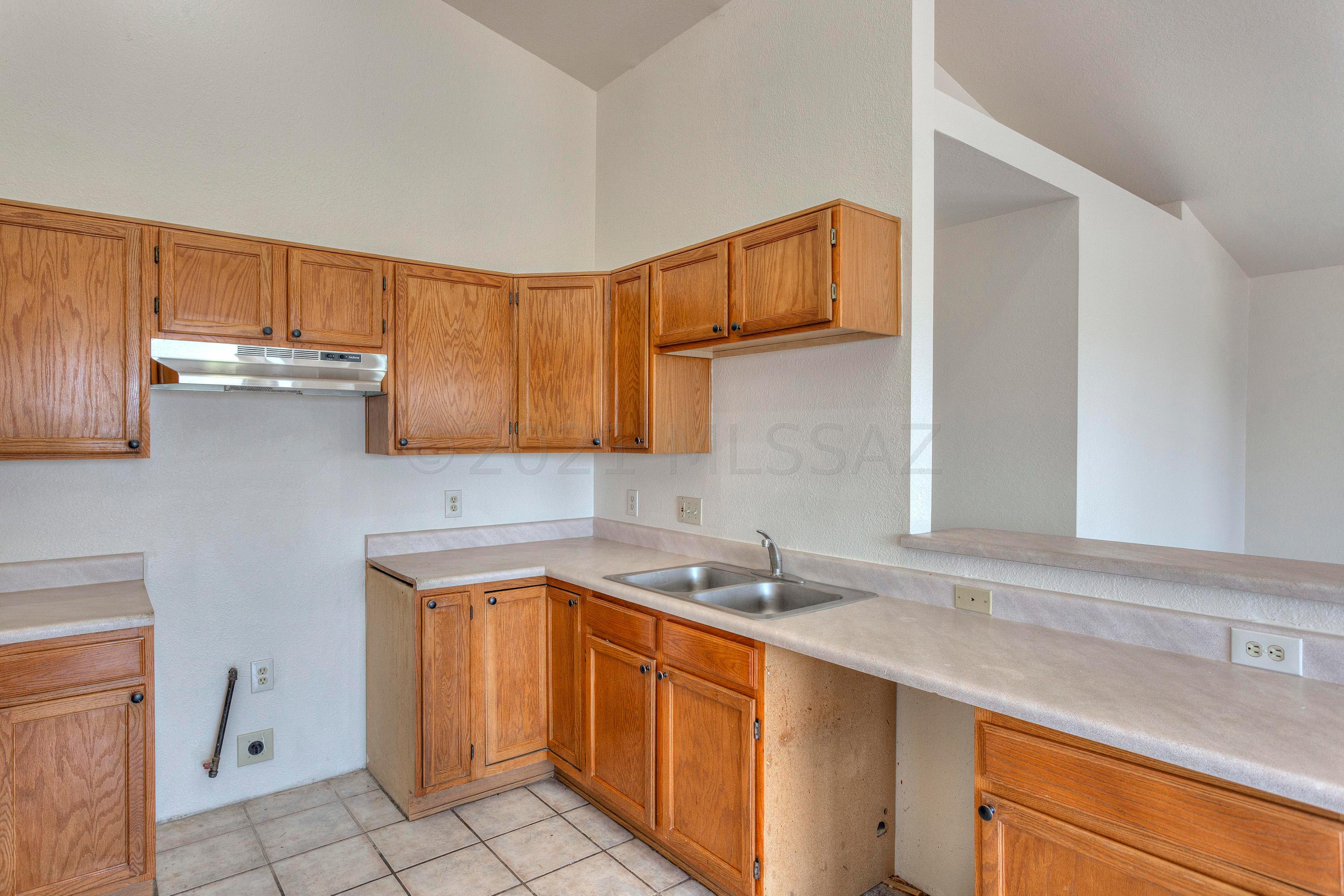 1058 Avenida Ciervo Rio Rico, AZ 85648 - Photo 10 of 28
