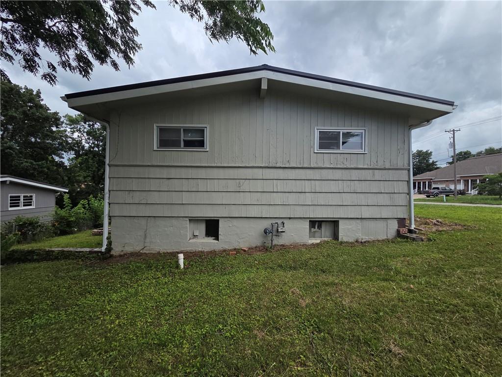 1112 Montserrat Park Road Warrensburg, MO 64093 - Photo 3 of 55