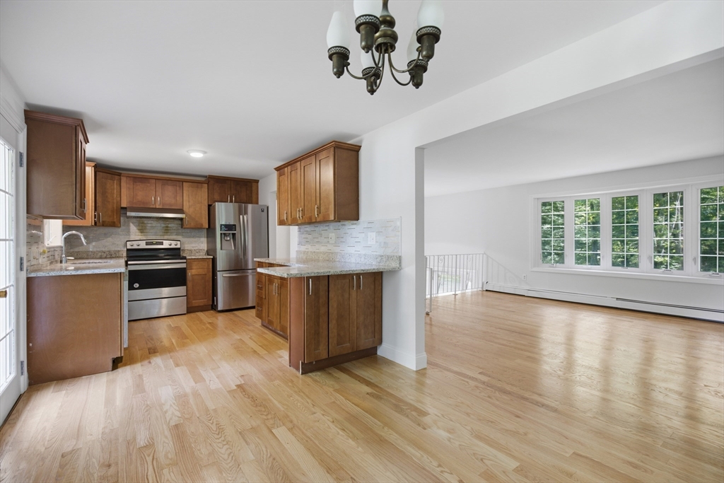 198 Hollis Road Lunenburg, MA 01462 - Photo 8 of 29 Gallery Image 8