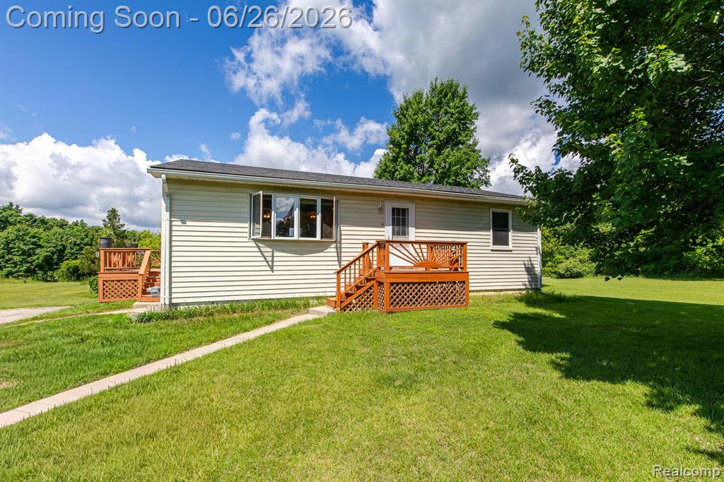 9635 Ortonville Road Clarkston, MI 48348 - Photo 2 of 28