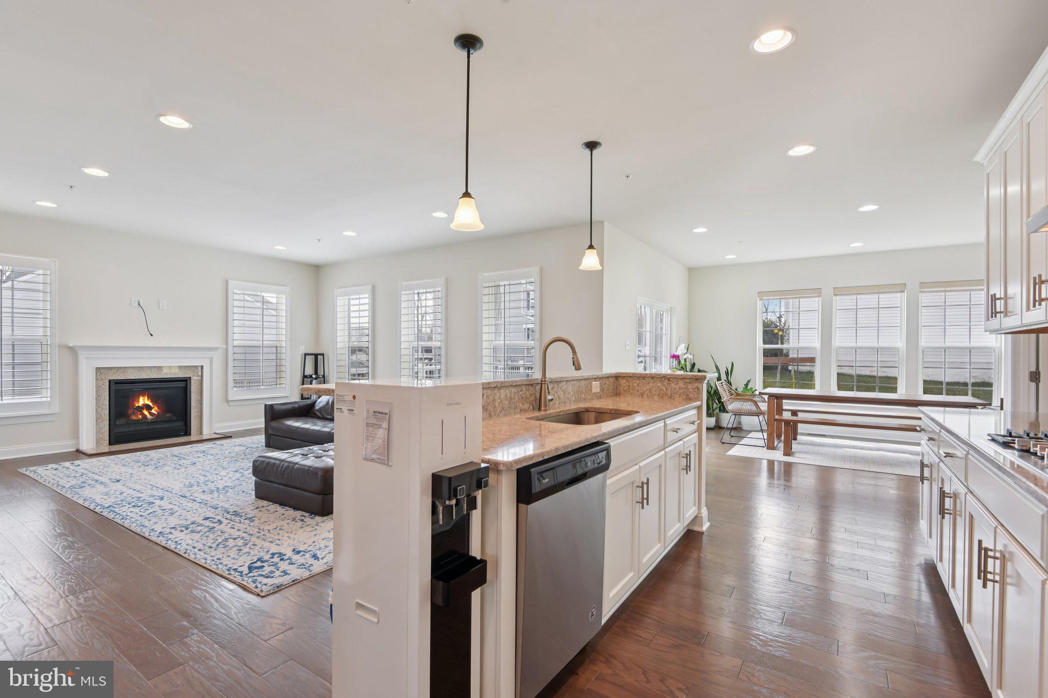 8616 Doves Fly Way Laurel, MD 20723 - Photo 21 of 90 kitchen/sunroom/family room