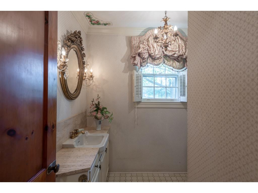 100 Earlway Road Bristol, TN 37620 - Photo 17 of 36 Photo 17