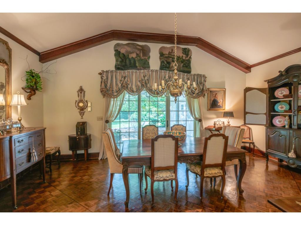 100 Earlway Road Bristol, TN 37620 - Photo 4 of 36 Photo 4