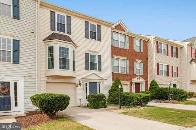 a building view with a outdoor space