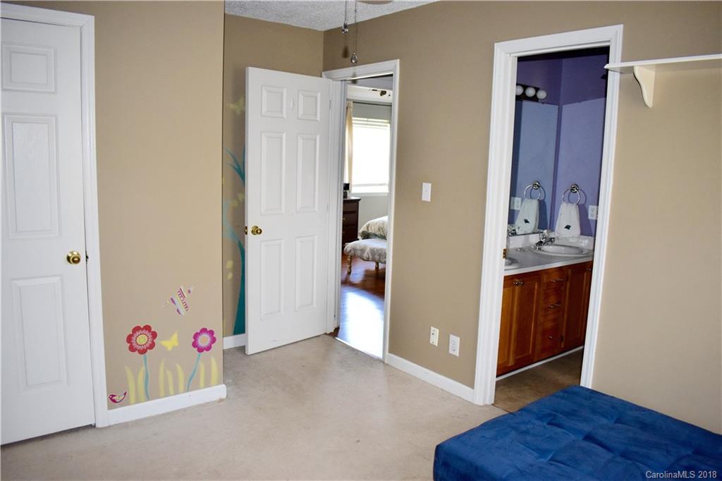 7206 Rothmore Street Charlotte, NC 28215 - Photo 17 of 32 Gallery Image 17