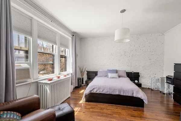 $5,300 | 6 Lanark Road, Unit 1, Brookline, MA 02445