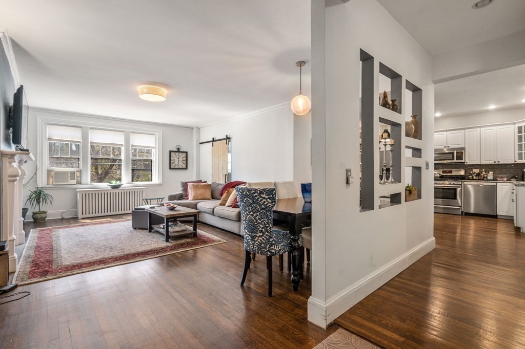 6 Lanark Road, Unit 1 Brookline, MA 02445 - Photo 4 of 19