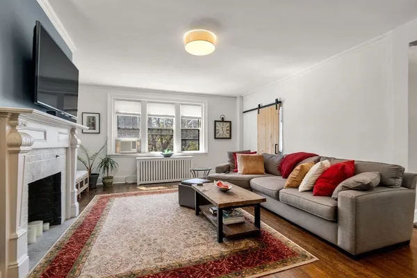 $5,300 | 6 Lanark Road, Unit 1, Brookline, MA 02445