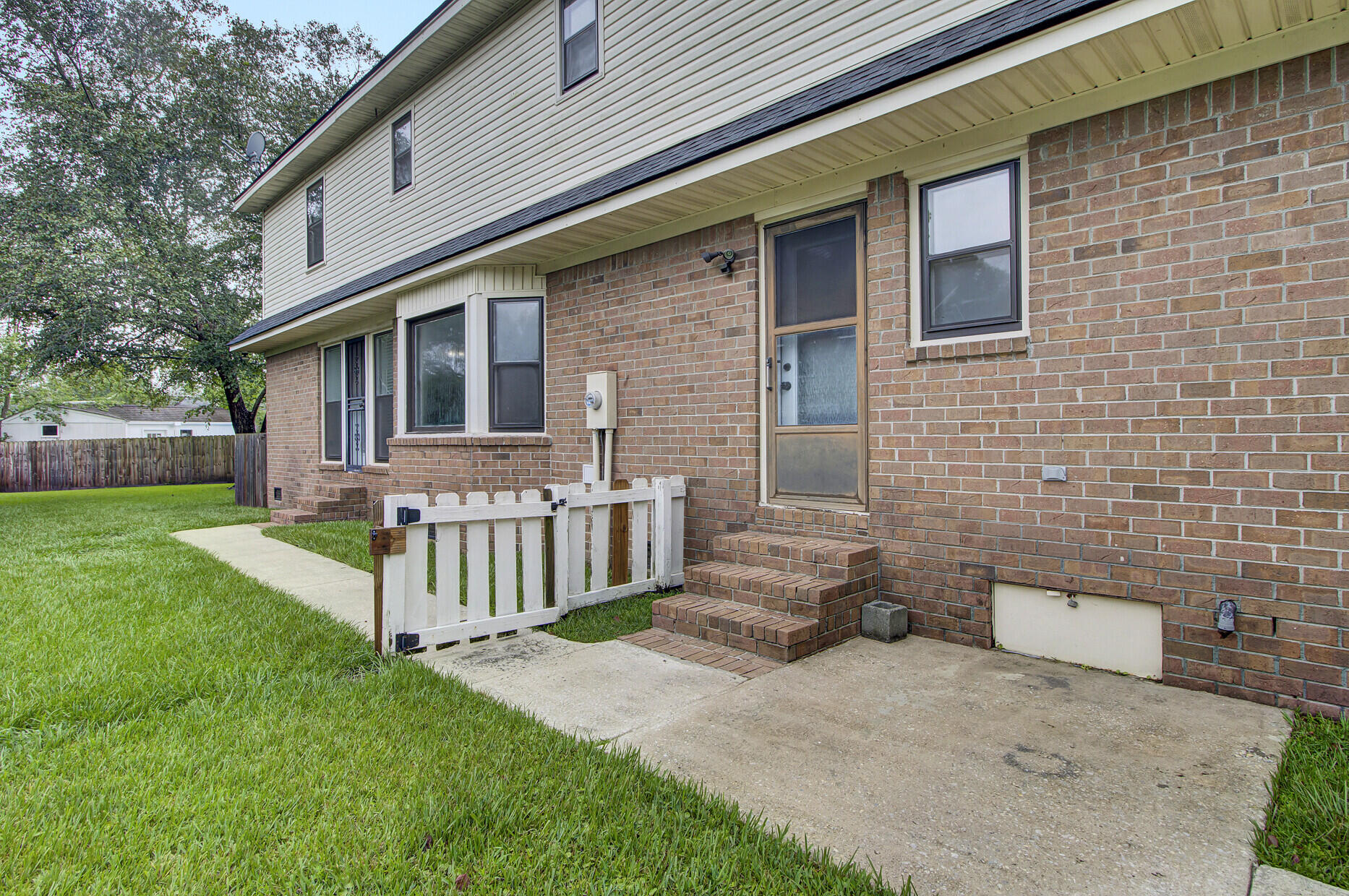 8000 Eberly Avenue North Charleston, SC 29420 - Photo 4 of 42 05_5_mls