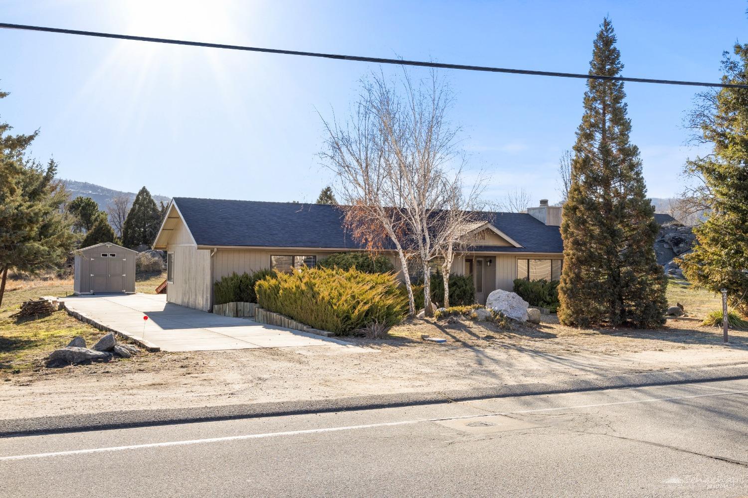 29100 North Lower Valley Road Tehachapi, CA 93561 - Photo 1 of 36 Gallery Image 1